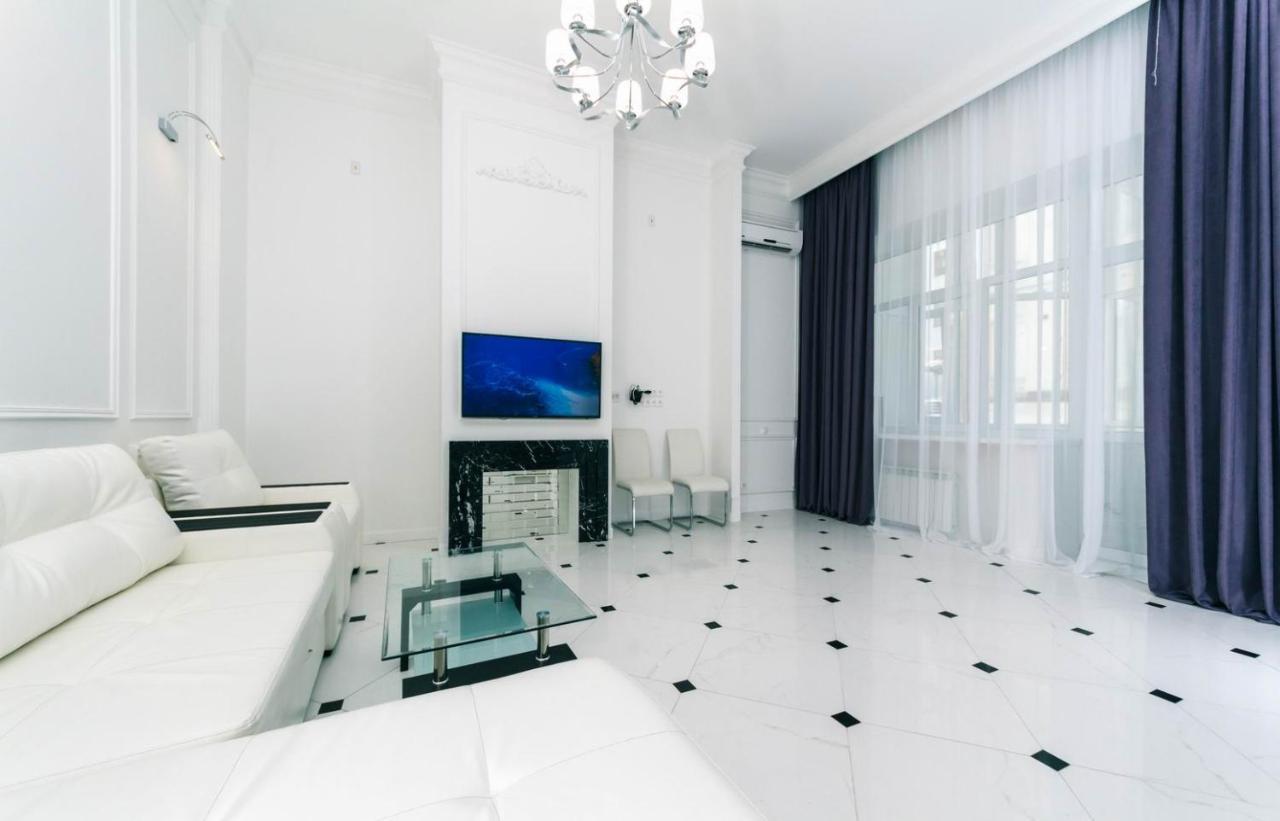 VIP apartment near Kreschatyk, 31а Pushkinska Street Kiew Exterior foto