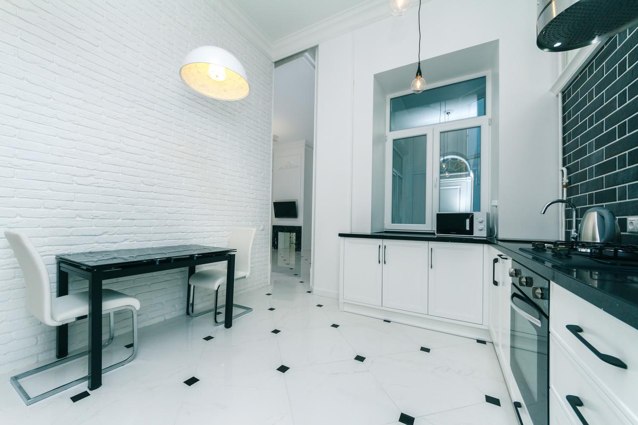 VIP apartment near Kreschatyk, 31а Pushkinska Street Kiew Exterior foto